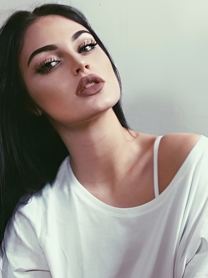 Моника привлекальеная девушка из Североморск цена от 5000 руб