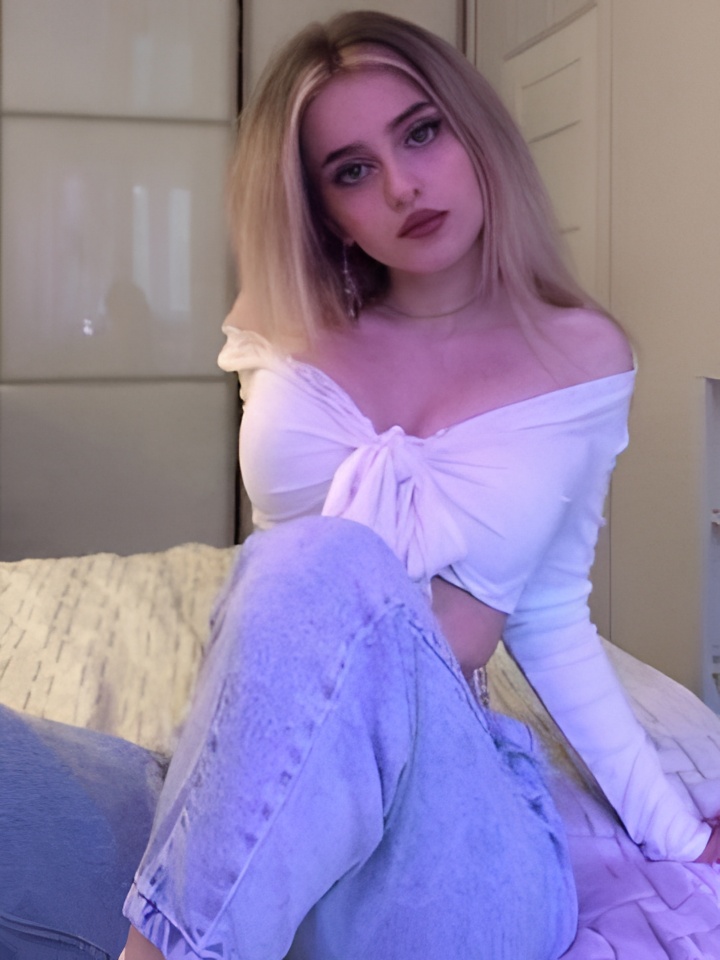 Ната привлекальеная девушка из Североморск цена от 10000 руб