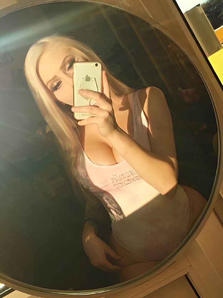 Роксана привлекальеная девушка из Североморск цена от 1500 руб