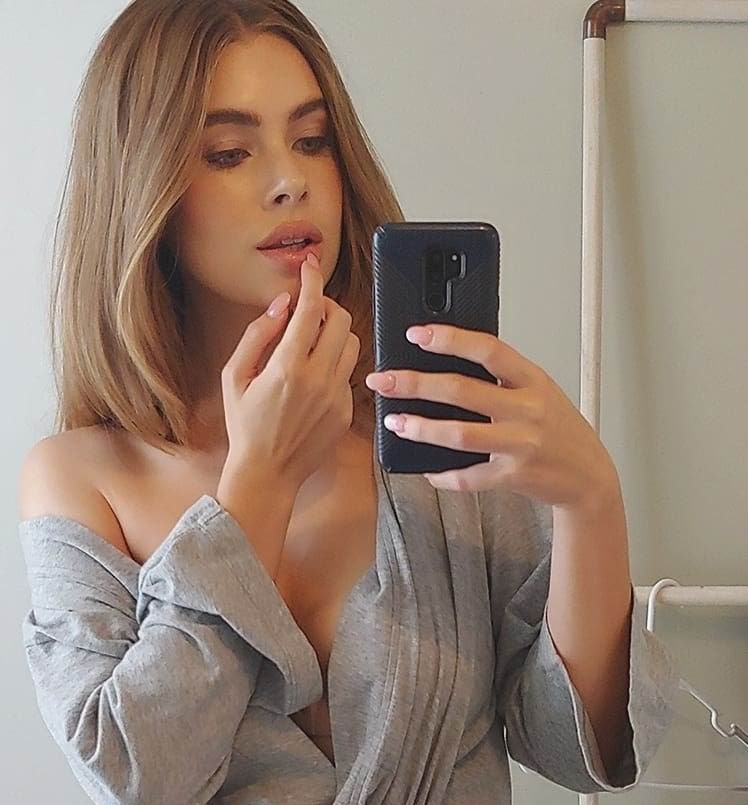 Карла привлекальеная девушка из Североморск цена от 3500 руб