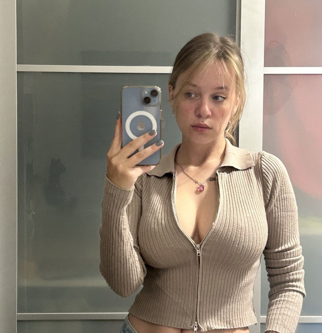 Маруся привлекальеная девушка из Североморск цена от 3000 руб