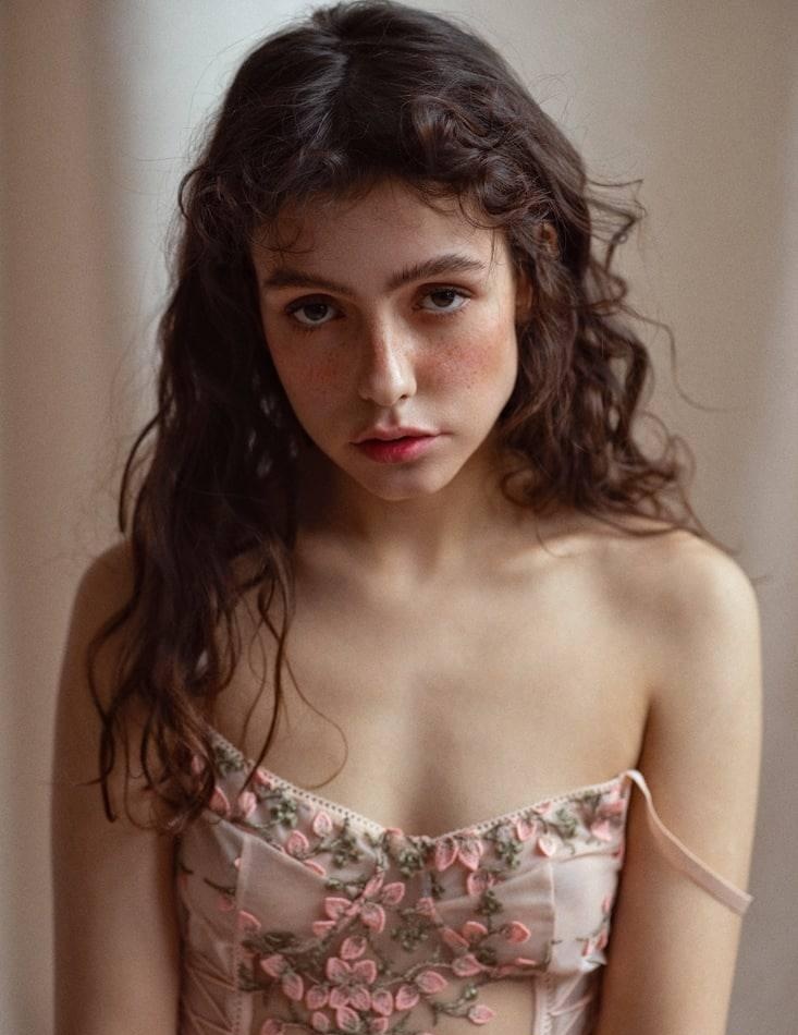 Владлена привлекальеная девушка из Североморск цена от 6000 руб