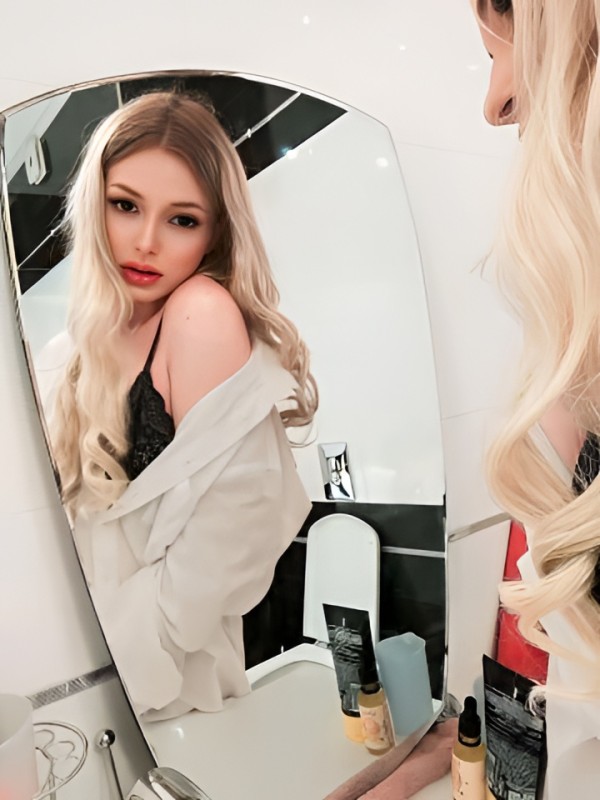 Магдалина привлекательная девушка из Североморск цена от 2500 руб