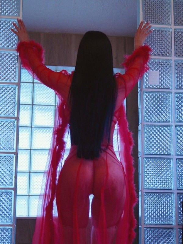 Ирен привлекательная девушка из Североморск цена от 7000 руб